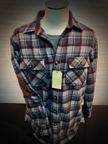 82281-1 Charcoal/ Burgundy
Soft Wool Blend Hvy Flannel
w/ Faux Suede
4900-1 Charcoal Tee 82281-1 Charcoal/ Burgundy
Soft Wool Blend Hvy Flannel
w/ Faux Suede
4900-1 Charcoal Tee